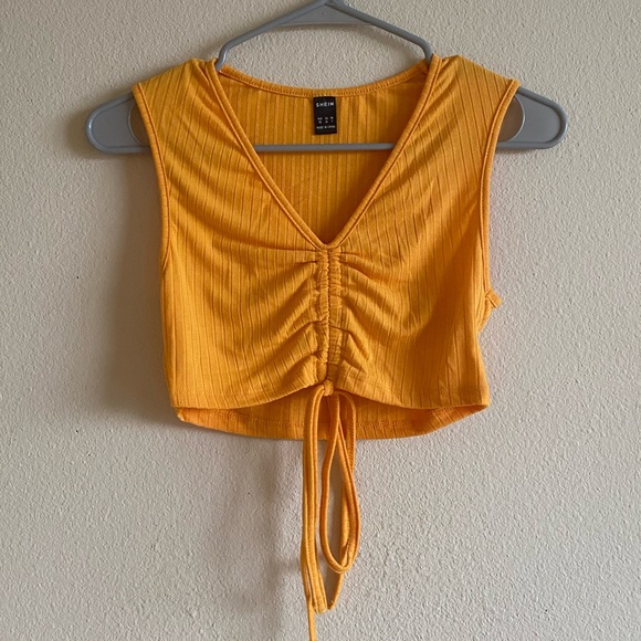 SHEIN adjustable scrunch top - Picture 3 of 5